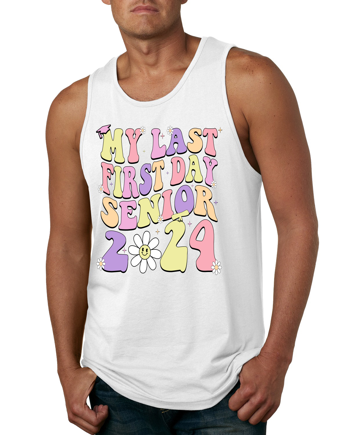 Camiseta sin mangas My Last First Day Groovy Letters Graduation Cap para hombre - Imagen 7 de 7