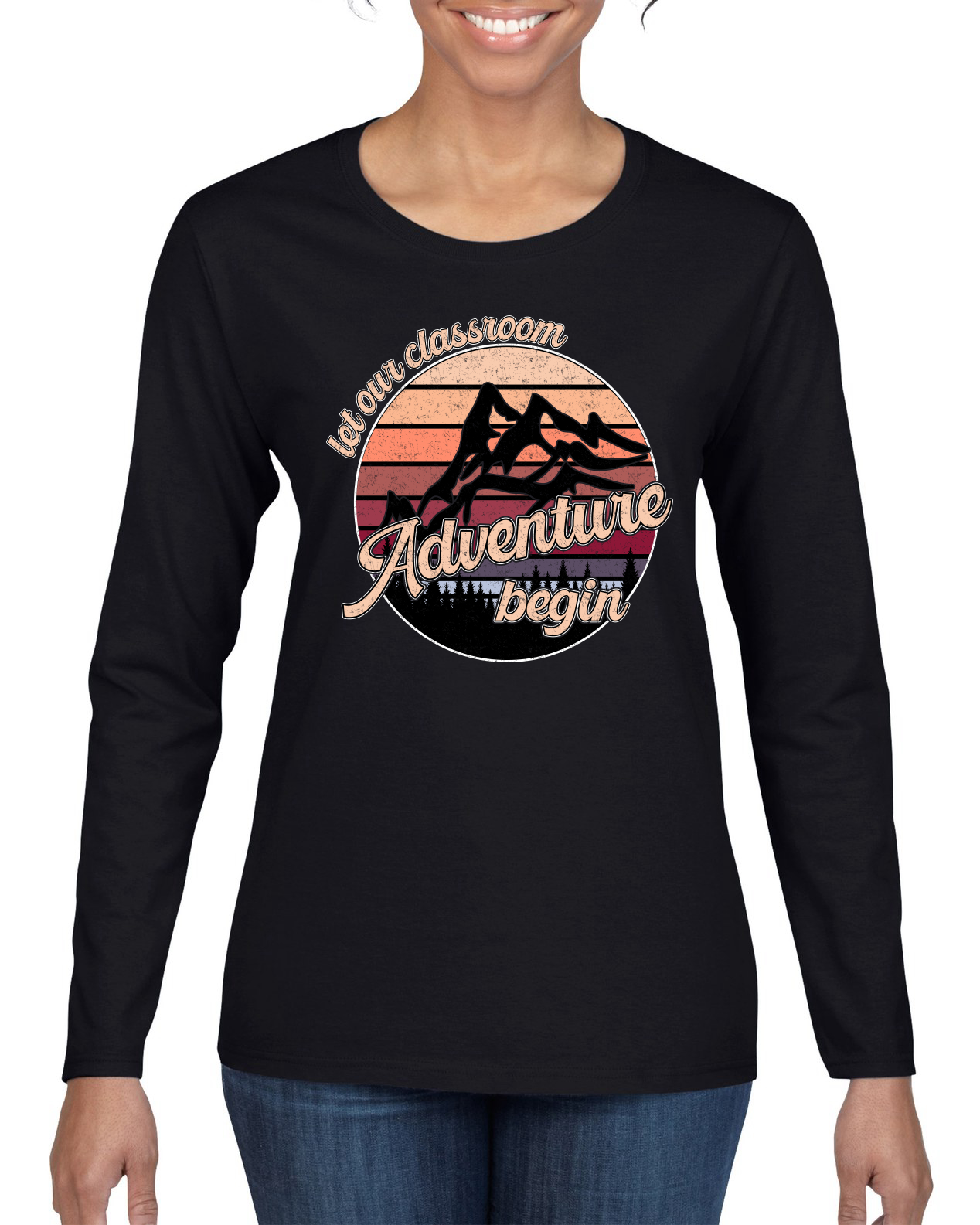 Let Our Classroom Adventure Begin dunklere Farben Damen Grafik Langarm T-Shirt - Bild 3 von 7