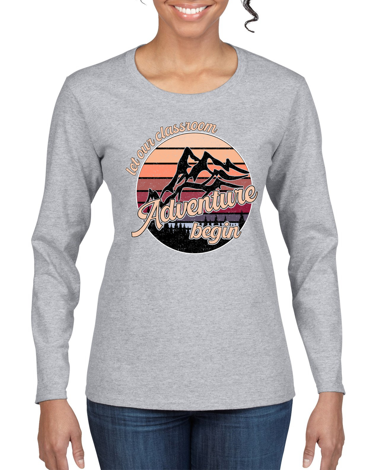Let Our Classroom Adventure Begin dunklere Farben Damen Grafik Langarm T-Shirt - Bild 4 von 7