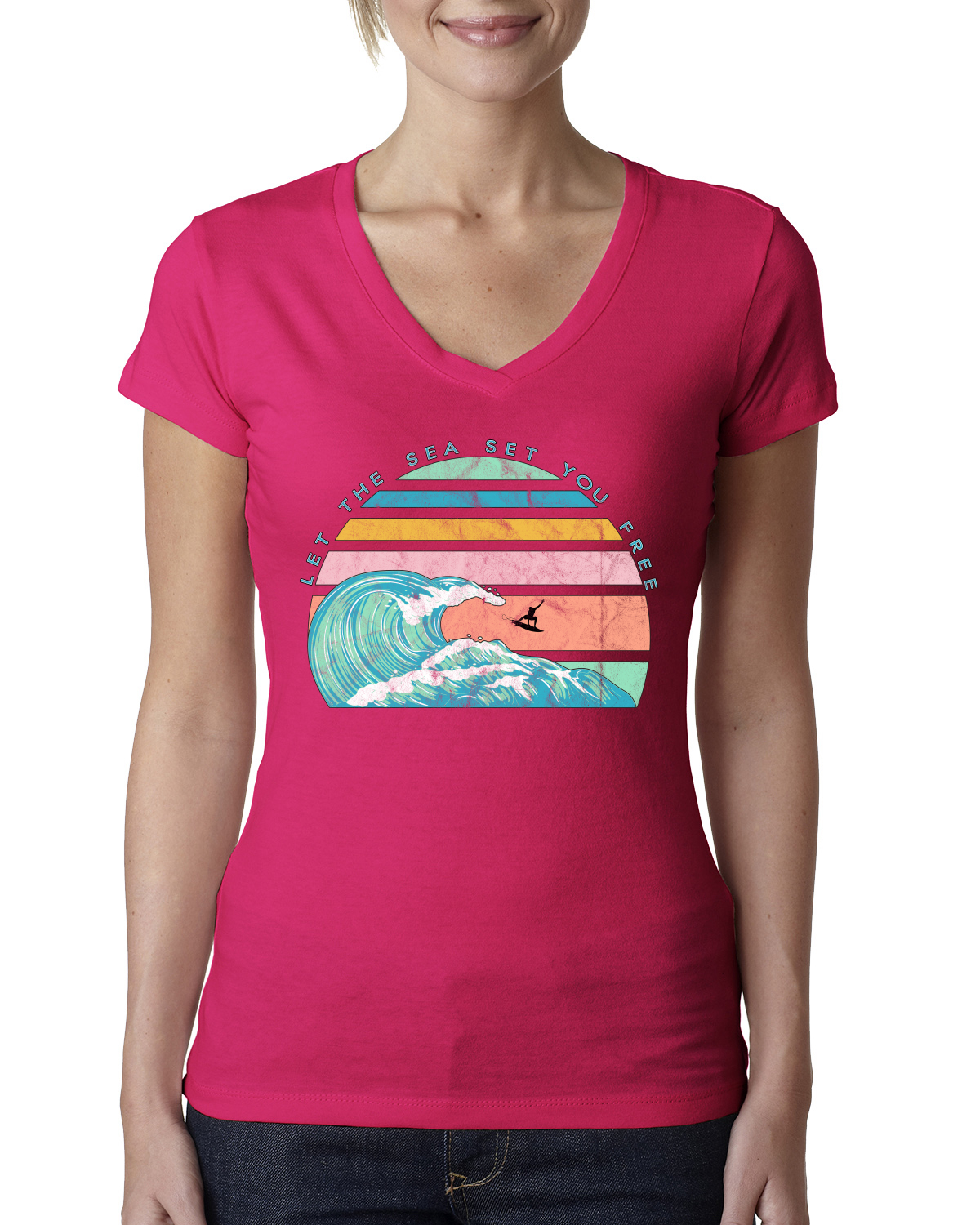 Camiseta Retro Let The Sea Set You Free Outdoor Mujeres Junior Fit Cuello en V - Imagen 11 de 12